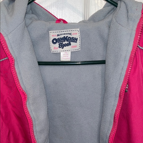 Kids Pink Osh Kosh B’gosh light weight jacket. Lined with fleece - Picture 3 of 3